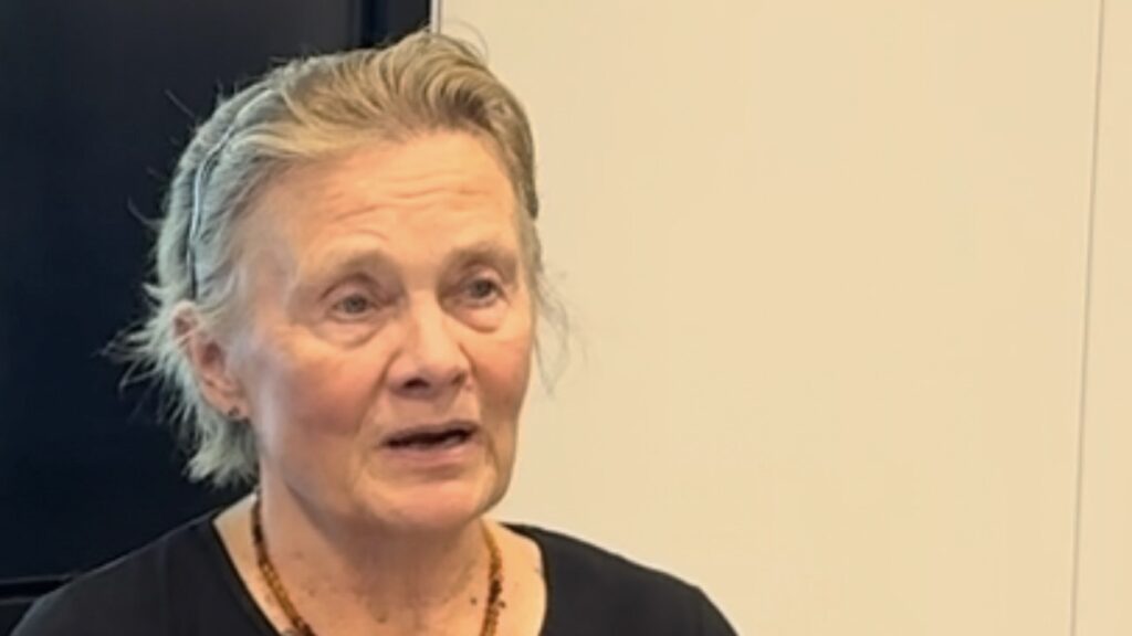 Irene Taavetti, kasvokuva